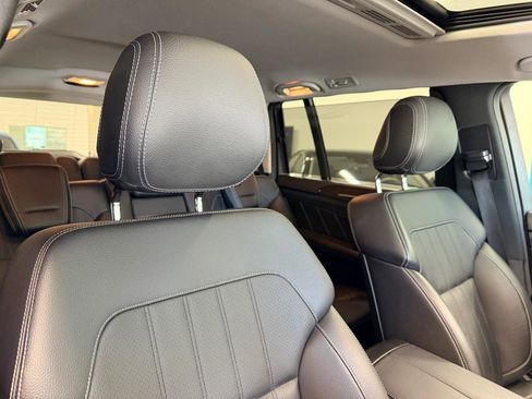 Used 2015 Mercedes-Benz GL 450 4MATIC image 31