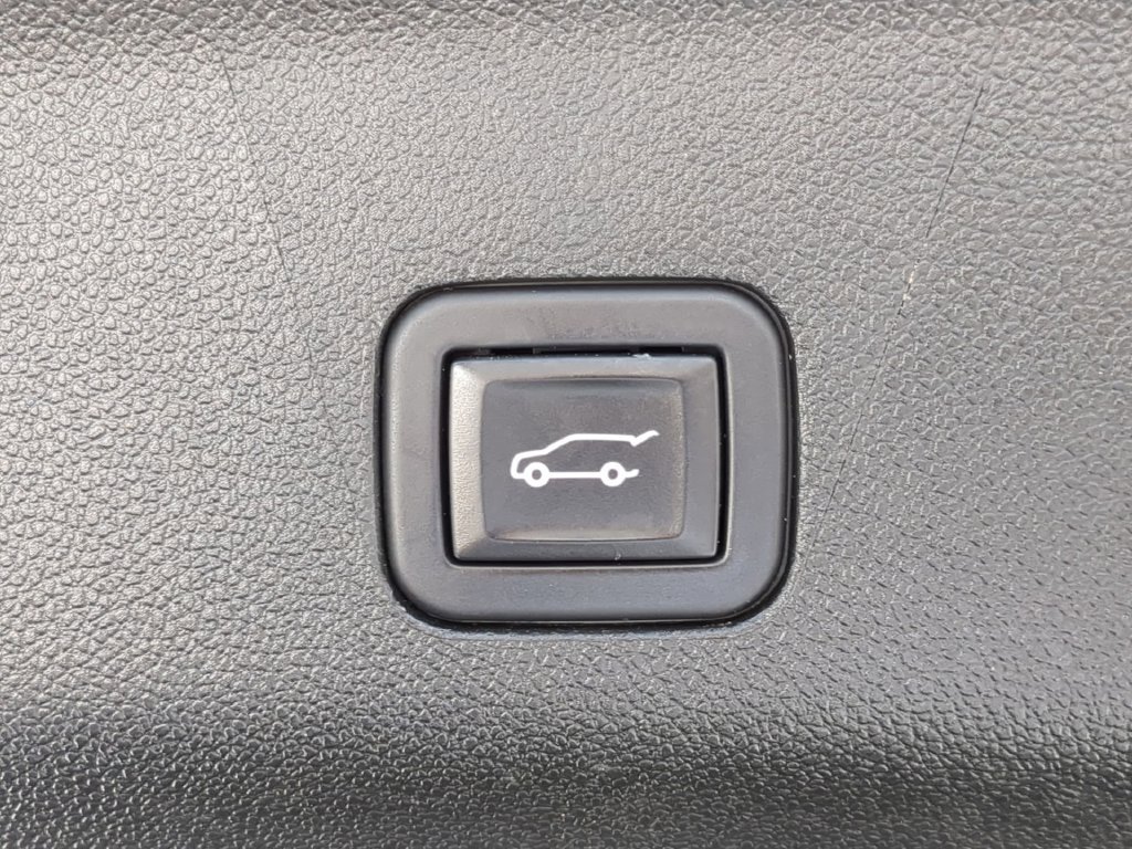 Used 2023 Cadillac Escalade Sport AWD/4WD image 11