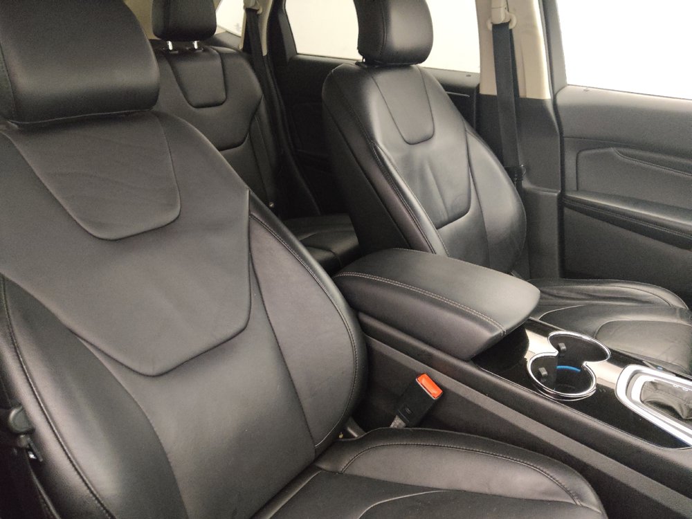 Used 2016 Ford Edge Titanium AWD/4WD image 21