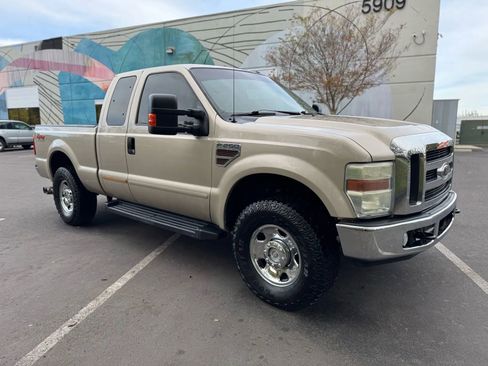 Used 2008 Ford F250 XLT image 3