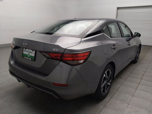 Used 2024 Nissan Sentra SV FWD image 9