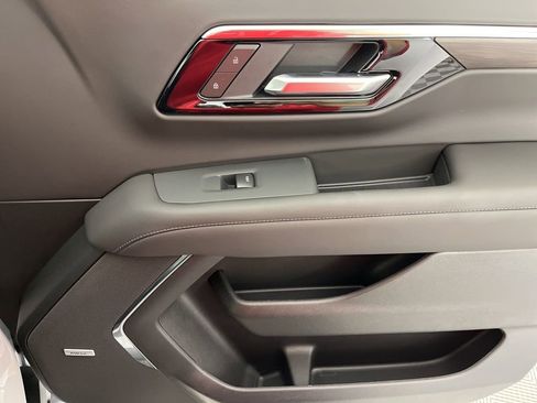 New 2026 Chevrolet Tahoe Z71 w/ Comfort Package image 12