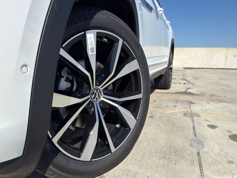 New 2026 Volkswagen Atlas SEL Premium R-Line AWD/4WD image 4