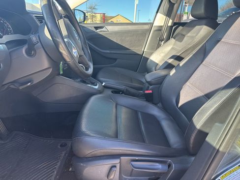 Used 2014 Volkswagen Jetta TDI image 9