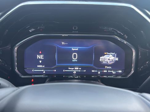 Used 2025 Chevrolet Silverado 2500 LT w/ Convenience Package image 35