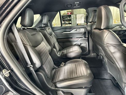 New 2026 Ford Explorer ST-Line AWD/4WD image 31