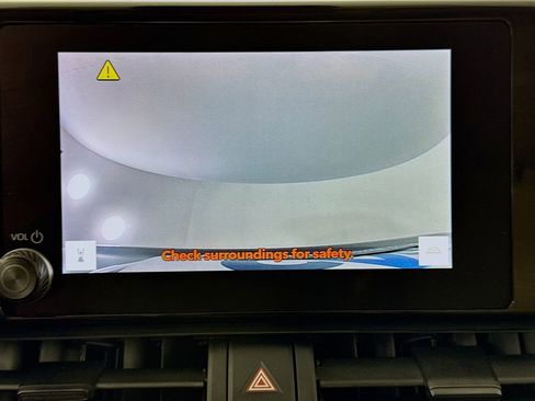 Used 2025 Toyota RAV4 XLE AWD/4WD image 16