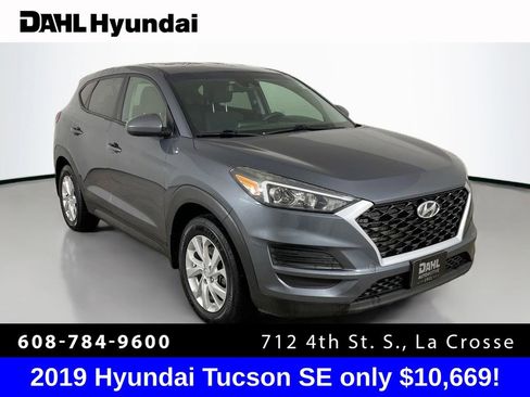 Used 2019 Hyundai Tucson SE image 1