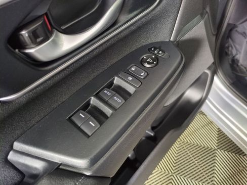 Used 2020 Honda CR-V EX image 11