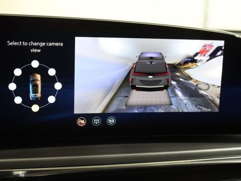 Certified 2024 Cadillac Lyriq Tech w/ Driver Assist Package AWD/4WD image 20