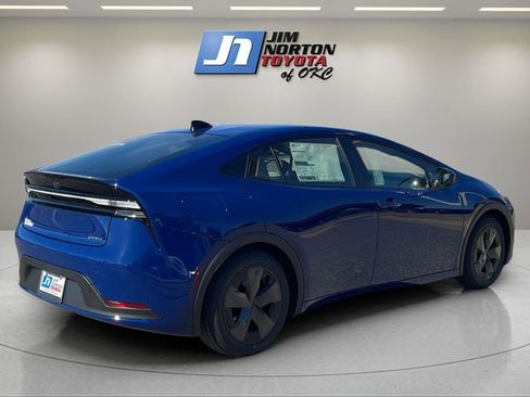 New 2026 Toyota Prius Plug-In Hybrid image 5