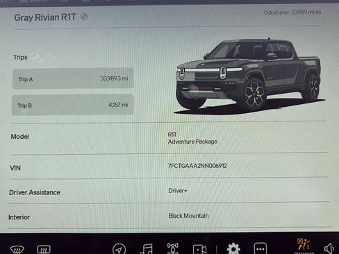 Used 2022 Rivian R1T Adventure AWD/4WD image 24