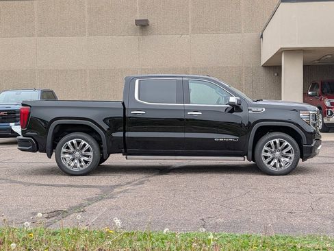 New 2026 GMC Sierra 1500 Denali w/ Denali Reserve Package AWD/4WD image 19