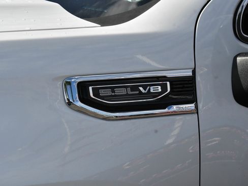 Used 2024 GMC Sierra 1500 SLT image 13