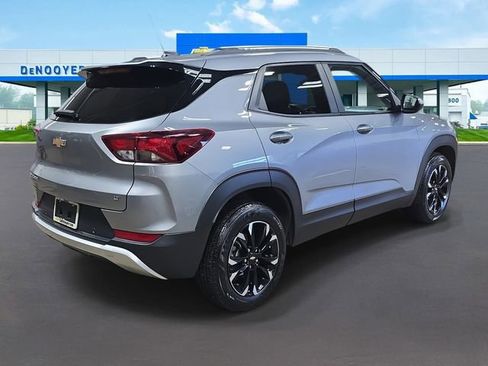 Used 2023 Chevrolet TrailBlazer LT w/ Convenience Package image 8