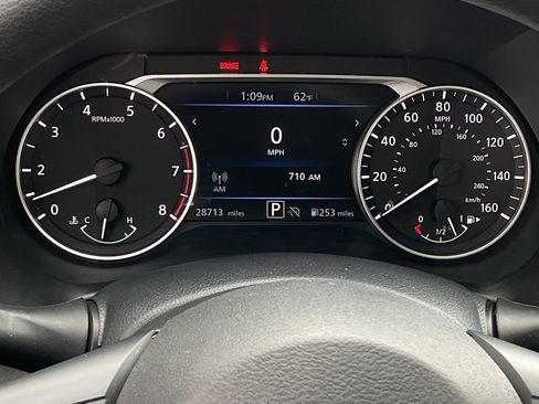 Used 2025 Nissan Sentra SV image 21