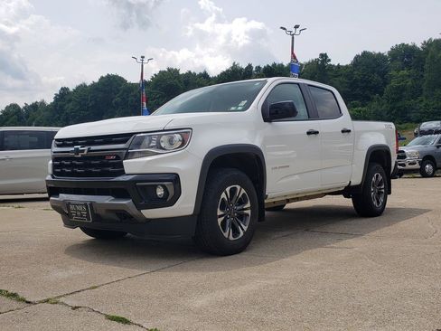 Used 2022 Chevrolet Colorado Z71 AWD/4WD image 7