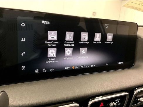 New 2026 Nissan Sentra SR w/ SR Premium Package FWD image 27