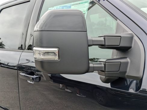 New 2025 Ford F250 Platinum w/ FX4 Off-Road Package image 10