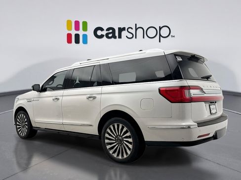 Used 2019 Lincoln Navigator L Reserve image 3
