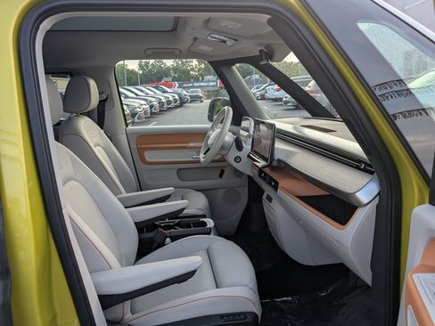 Used 2025 Volkswagen ID. Buzz 1st Edition w/ Cupholders Package AWD/4WD image 11