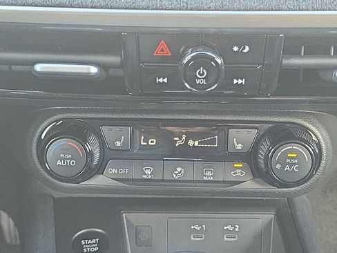 New 2026 Nissan Kicks SV image 4