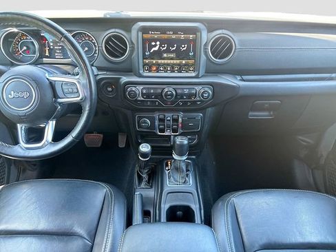Used 2020 Jeep Wrangler Unlimited Sahara AWD/4WD image 19