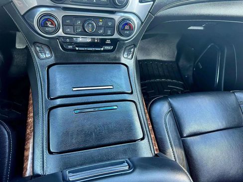 Used 2019 Chevrolet Tahoe Premier image 17