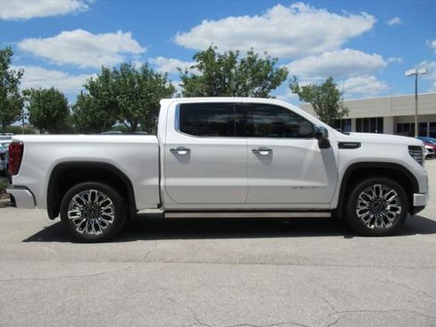 Used 2024 GMC Sierra 1500 Denali Ultimate AWD/4WD image 2