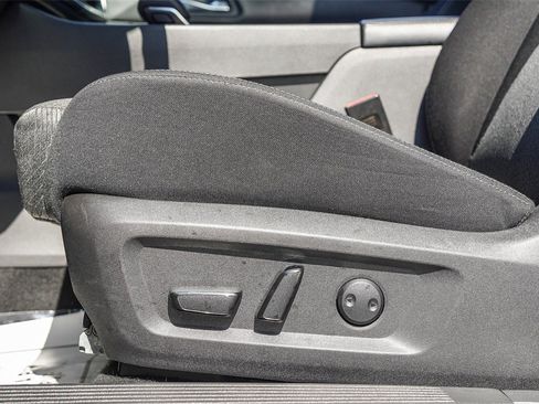 Used 2024 Nissan Rogue SV image 19