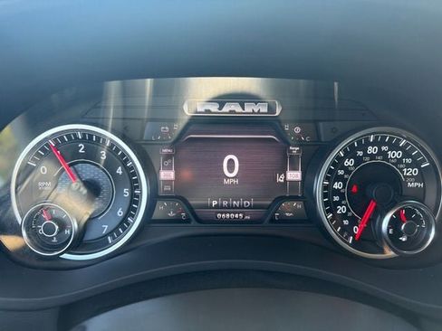 Used 2022 RAM 2500 Laramie AWD/4WD image 5