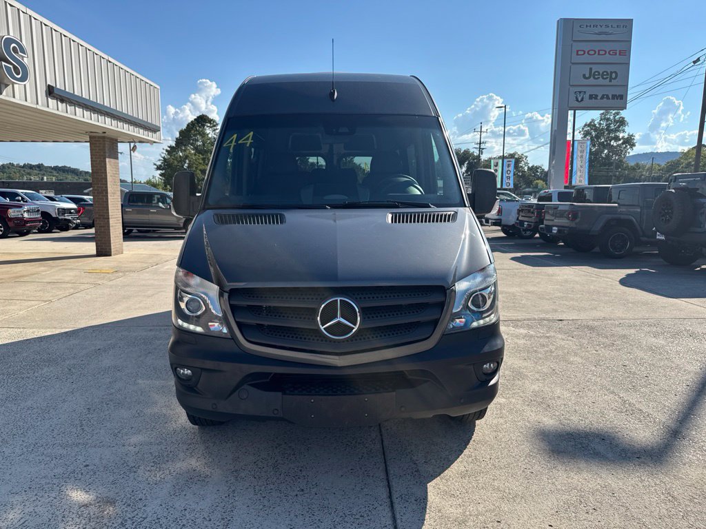 Used 2018 Mercedes-Benz Sprinter 2500 image 2