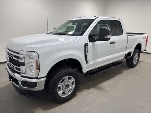 New 2026 Ford F350 XLT w/ FX4 Off-Road Package image 7