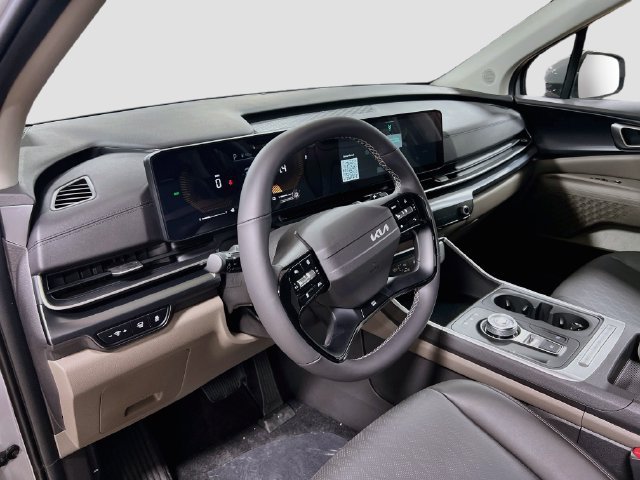 New 2027 Kia Carnival LXS FWD image 9