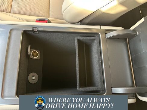 New 2025 Lincoln Nautilus Premier image 14