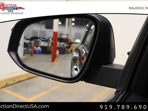 Used 2023 Toyota 4Runner Limited image 34