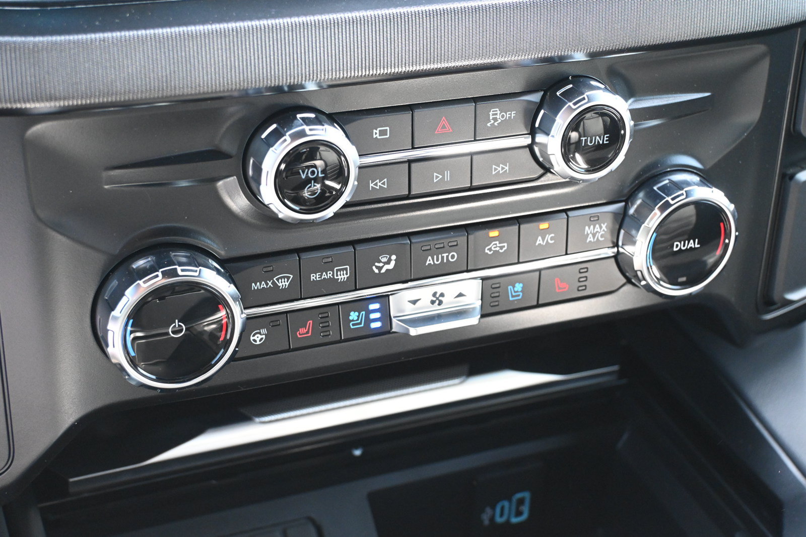 New 2026 Ford F250 Platinum AWD/4WD image 29