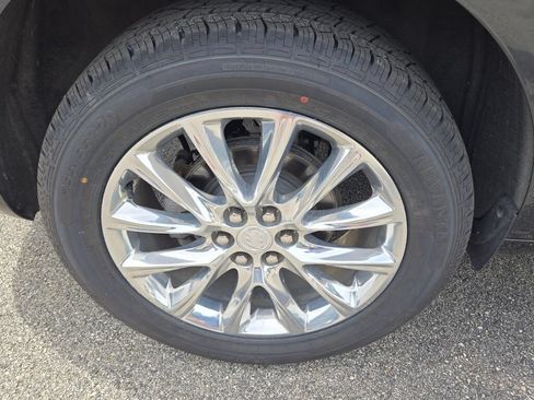 Used 2019 Buick Enclave Essence AWD/4WD image 17