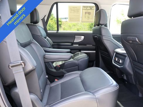 Certified 2025 Ford Expedition Platinum AWD/4WD image 13