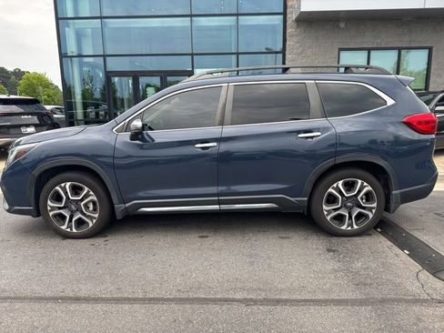 Used 2023 Subaru Ascent Touring w/ Popular Package #2A AWD/4WD image 2