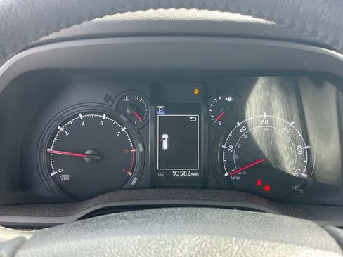 Used 2021 Toyota 4Runner SR5 image 10