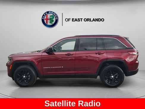 Used 2025 Jeep Grand Cherokee Laredo X w/ Luxury Tech Group I image 5