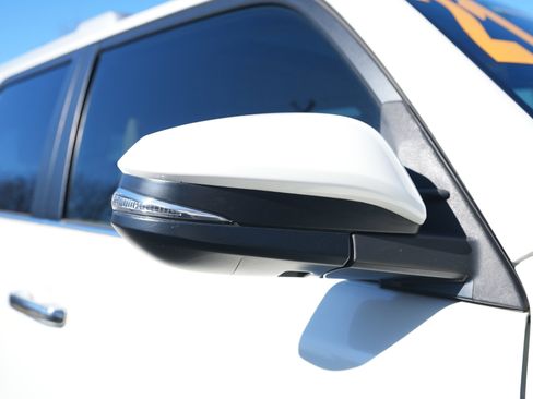 Used 2021 Toyota 4Runner Limited image 35