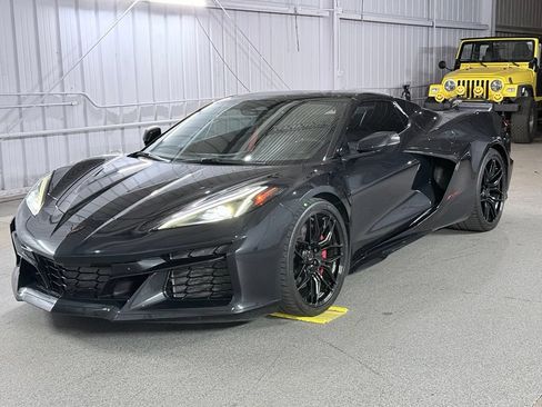 Used 2024 Chevrolet Corvette Z06 w/ Stealth Interior Trim Package RWD image 52
