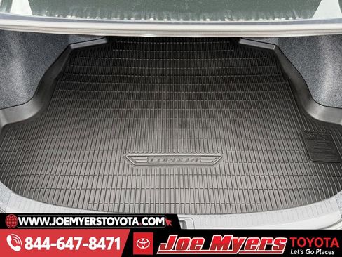 Used 2026 Toyota Corolla LE image 28