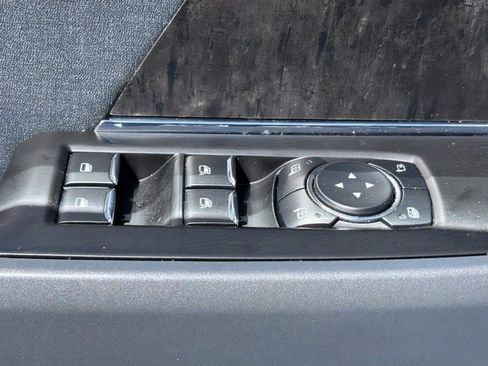 Used 2023 Ford F150 Lariat RWD image 18