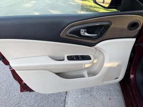 Used 2015 Chrysler 200 C w/ Navigation & Sound Group I image 80