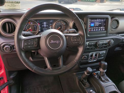 Used 2021 Jeep Wrangler Sport S image 15
