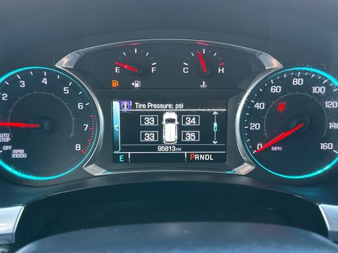 Used 2018 Chevrolet Traverse LT AWD/4WD image 38