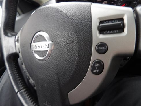 Used 2012 Nissan Rogue SL AWD/4WD image 14